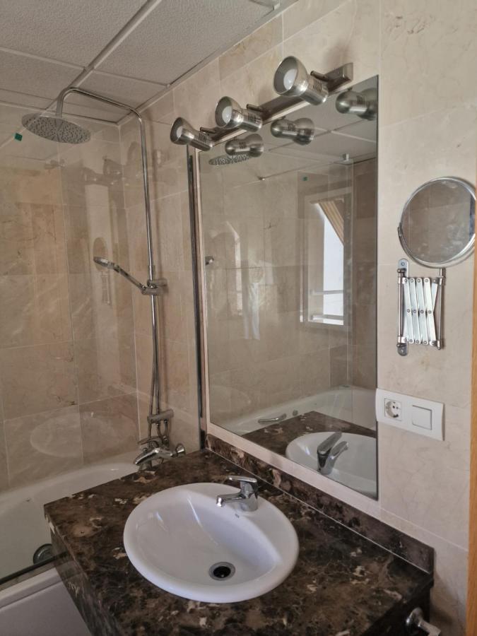 Picasso Apartment Málaga Buitenkant foto